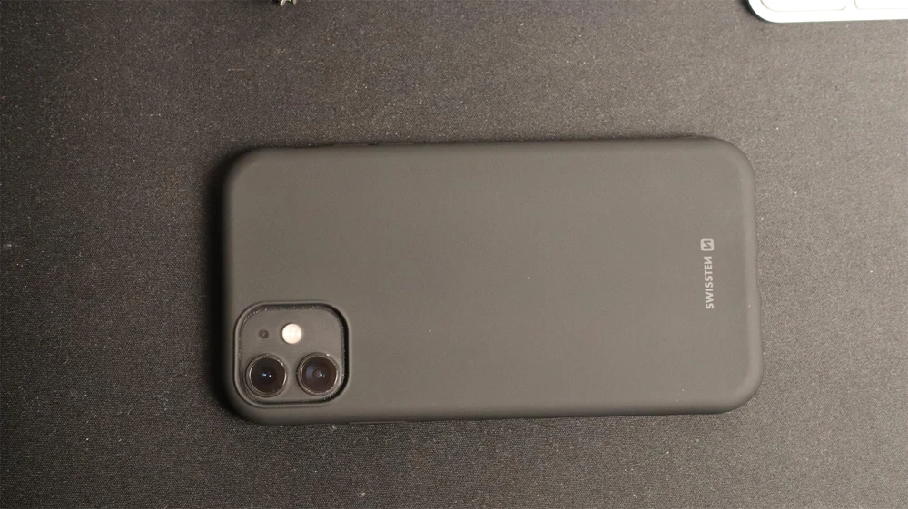 Dėklas Phone Accessories Husa dangtelis Swissten Silicon Soft Joy, skirtas iPhone 11, juodas