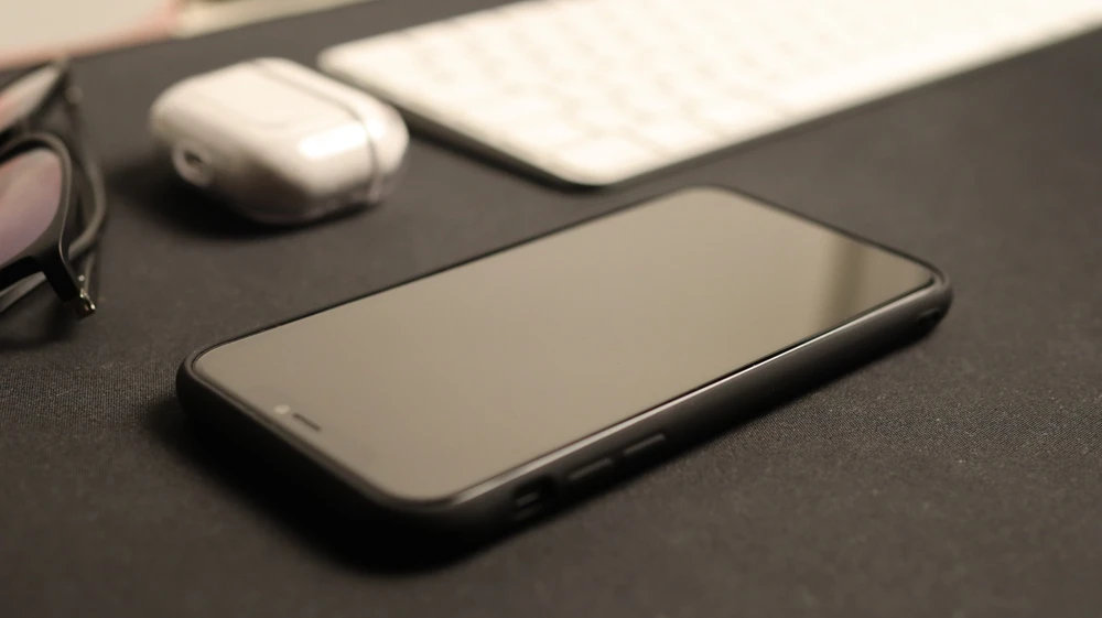 Dėklas Swissten Soft Joy Case iPhone 14 - Juodas