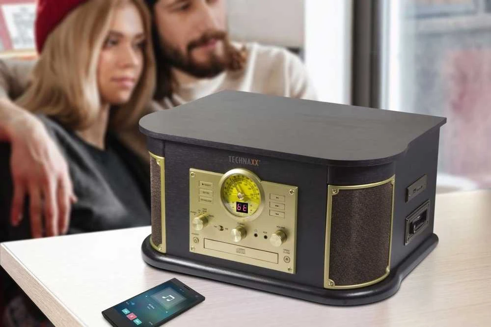„Technaxx“ skaitmenina vinilo plokšteles, kasetes, kompaktinius diskus, radiją, turi AUX-IN ir „Bluetooth“ funkcijas