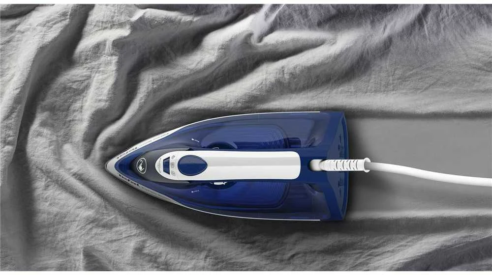 TEFAL | FV2838E0 | Garų lygintuvas | 2400 W | Vanduo tank capacity 270 ml | Continuous steam 40 g/min | Mėlyna/Baltas
