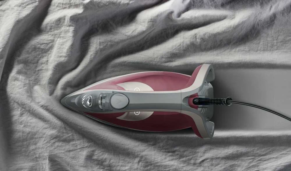 TEFAL | FV6870E0 | Garų lygintuvas | 2800 W | Vanduo tank capacity 270 ml | Continuous steam 40 g/min | Raudona/Pilkas