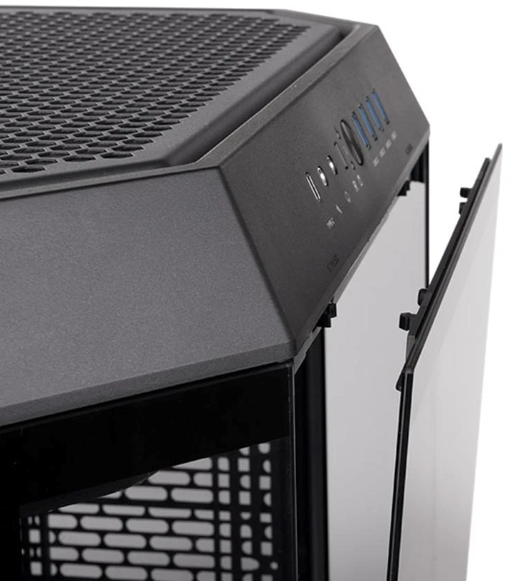 Thermaltake „The Tower 600 TG Juodas“