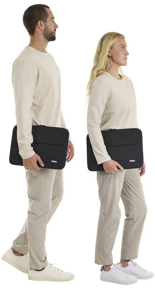 Thule | Sleeve Lithos for MacBook Pro 16'' | Sleeve | Juodas