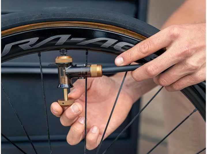 Topeak Joeblow Tubi 2Stage jalkapumppu