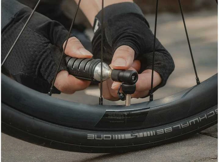 TOPEAK pompa NANO AIRBOOSTER L + 25 g CO2 balionėlis