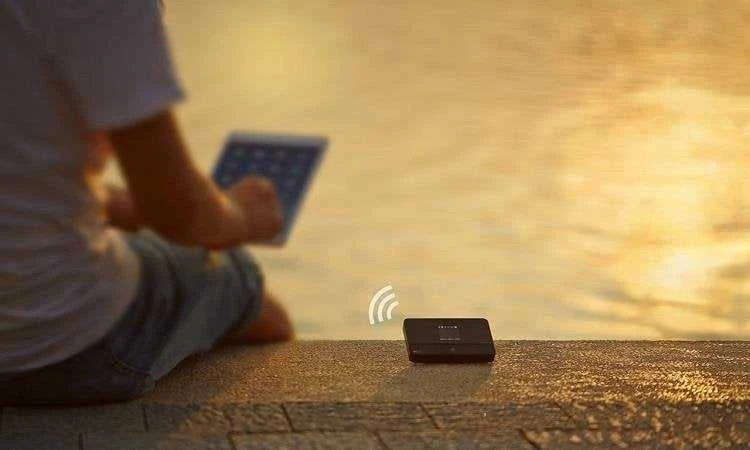 Modemas TP-LINK mobilusis 4G LTE WLAN Maršrutizatorius su integr.4G modemu, SIM kortelės lizdas, 1,4 colio TFT Ekranas, 2550 mAH Akku, Micro SD kortelės lizdas