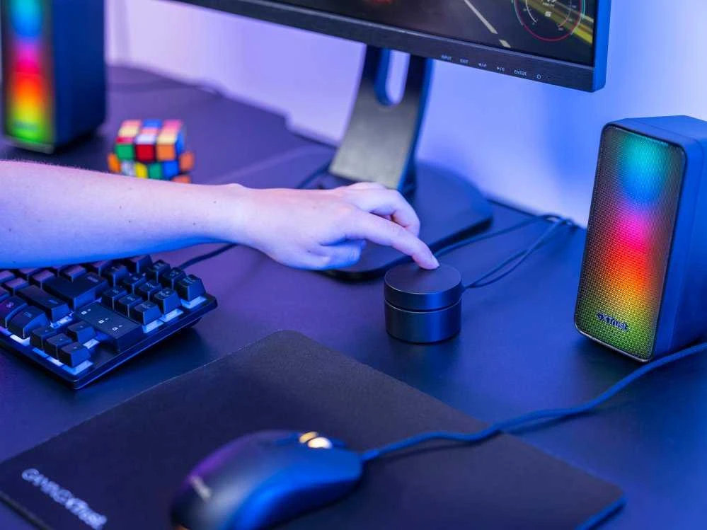 Kompiuterio kolonėlės TRUST GXT 611 Wezz RGB Illuminated 2.1 kolonėlės