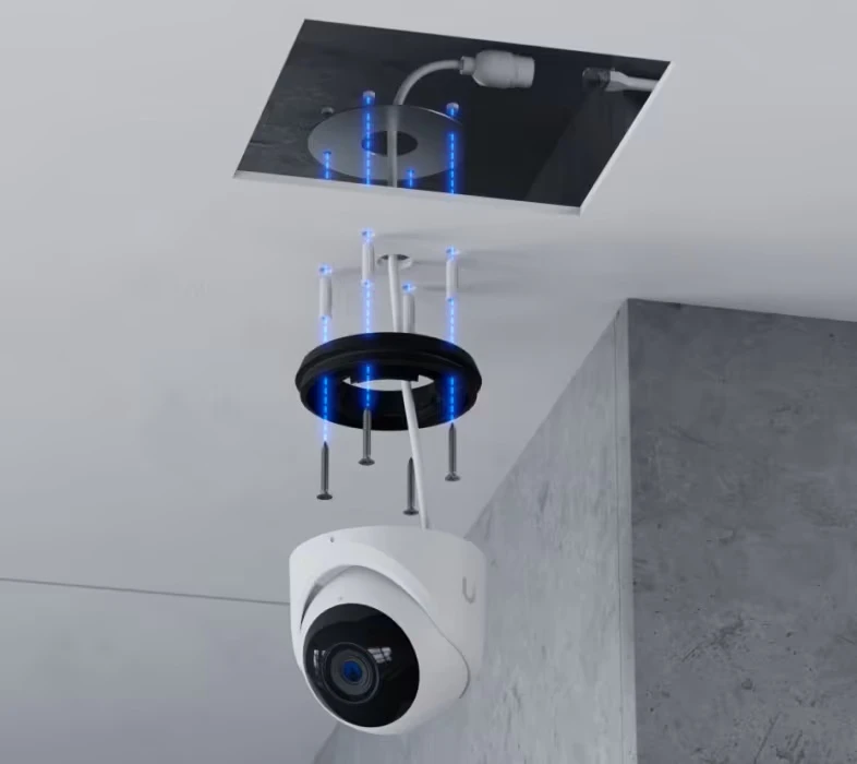 „UBIQUITI G6 TURRET“ – visoms oro sąlygoms atspari, nuo klastojimo apsaugota 4K POE kamera su 1/1,8 colio 8 MP vaizdo jutikliu, daugiafunkciu dirbtinio intelekto varikliu ir 3 ašių rankiniu reguliavimu, kad būtų galima lengvai įdiegti.