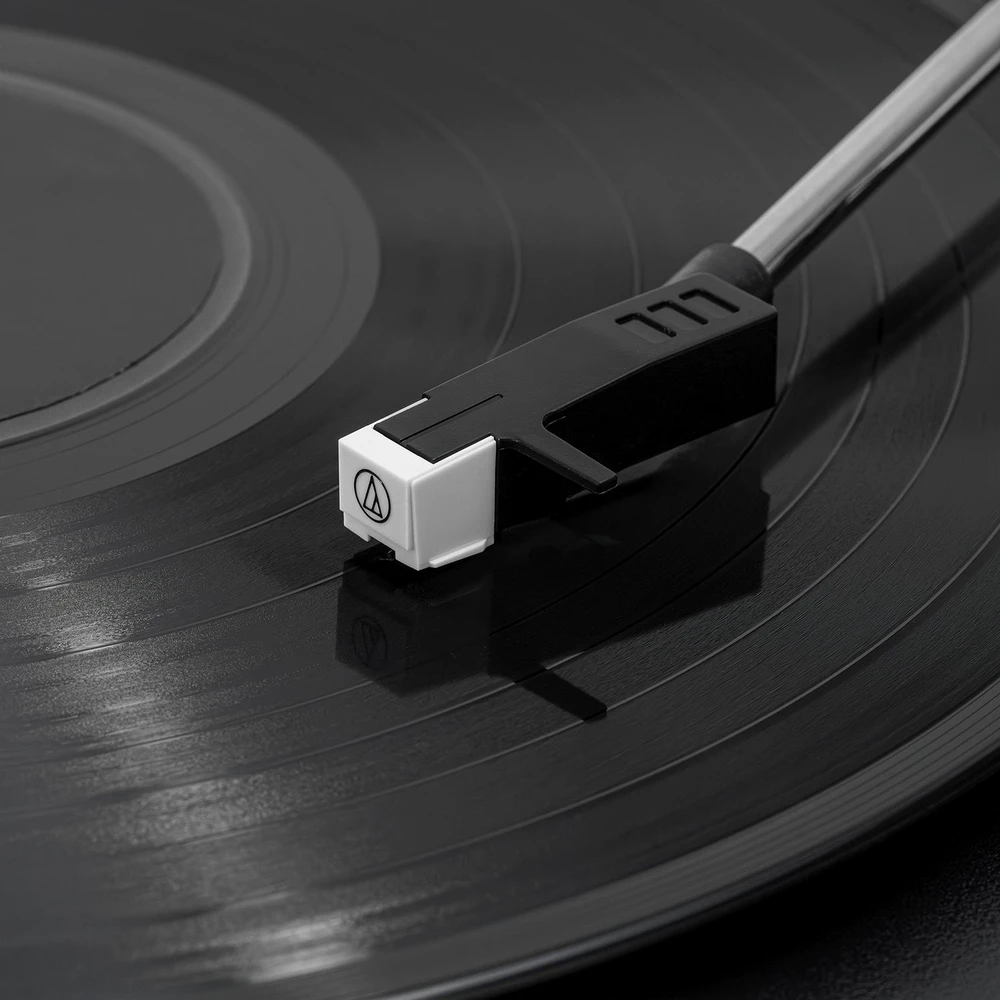 „Victrola VTA-74-BLK-INT Eastwood II“ patefonas, juodas