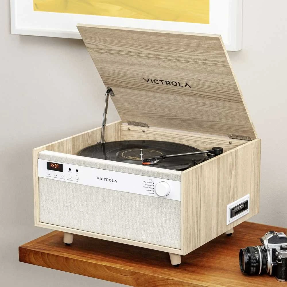 Daugiafunkcis grotuvas Victrola Century 6-in-1 VTA-820SB-NAT-INT su CD, kasečių ir patefono funkcija, smėlio spalvos