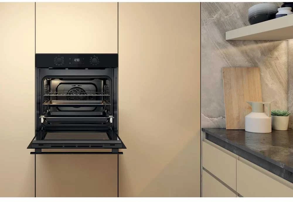 Orkaitė Whirlpool OMK58HU1B