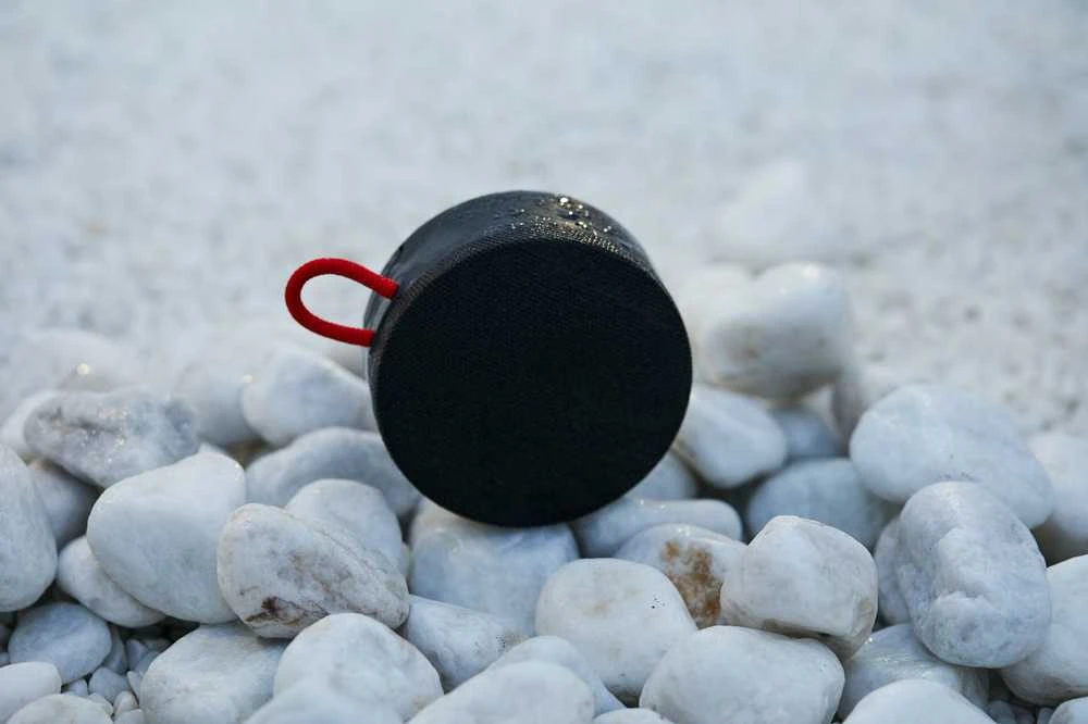 Nešiojama Bluetooth kolonėlė Mi, atspari vandeniui, juoda