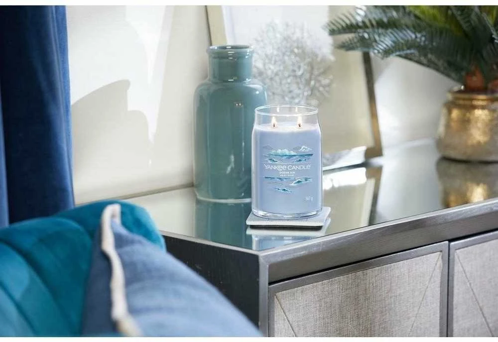 Yankee Candle Aromatinė žvakė Signature glass large Ocean Air 567 g