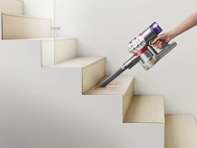Dulkių siurblys Dyson Car+Boat ruční vysavač, pilka/fialová, výdrž až 50 min, 2 Tier Radial, sací výkon 115 aW, plně utěsněná filtrace aprašymas - Prekės nuotrauka