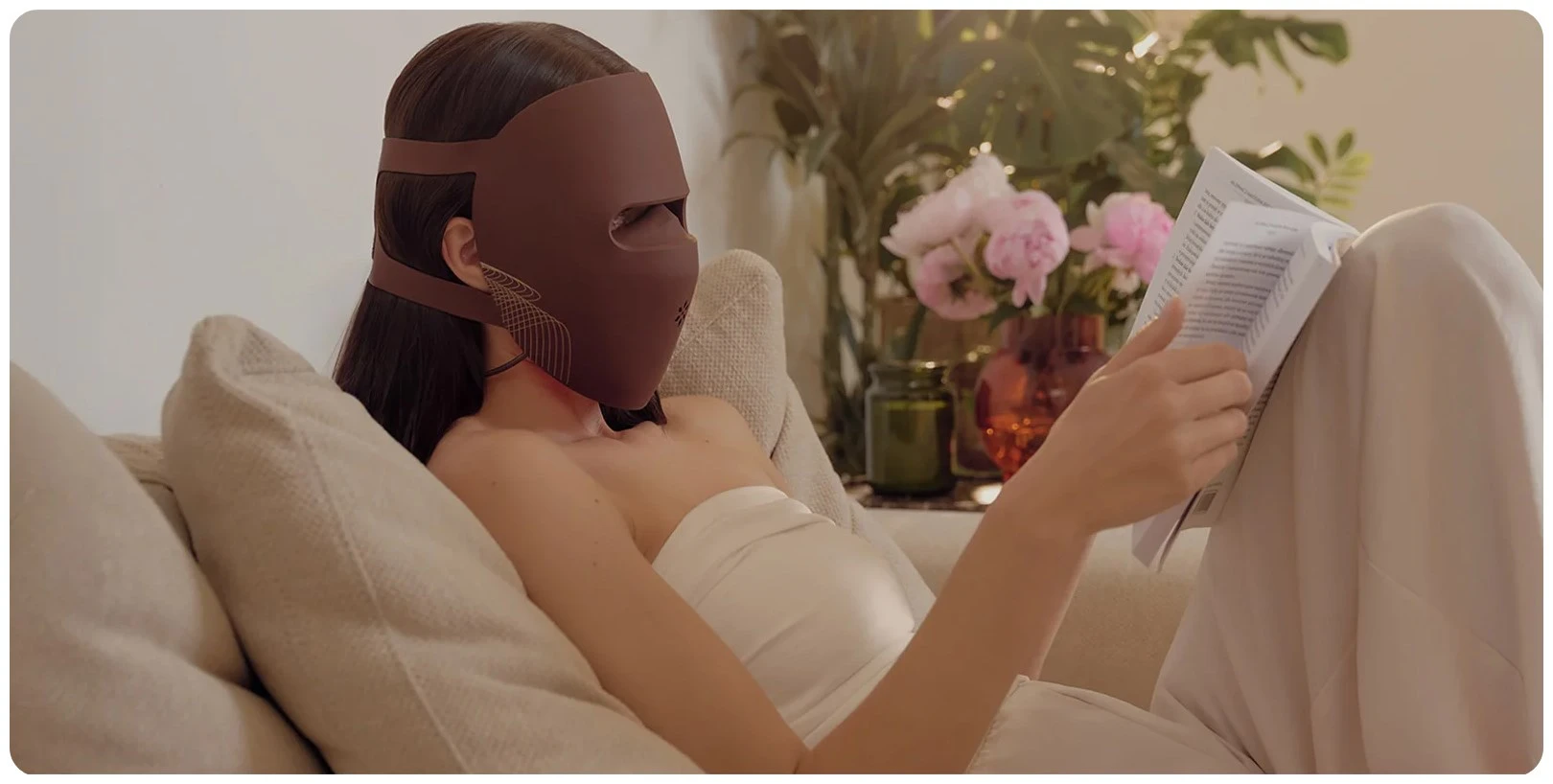Garett Beauty Skin Ritual LED face and neck mask Brown aprašymas - Prekės nuotrauka