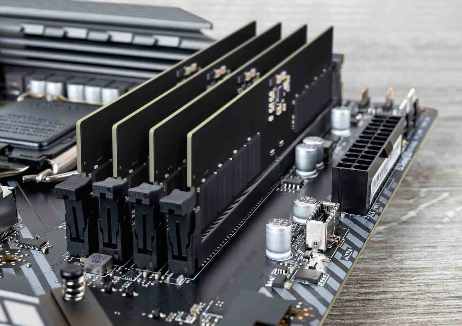 GOODRAM DIMM DDR5 16GB 5600MHz CL46 aprašymas - Prekės nuotrauka