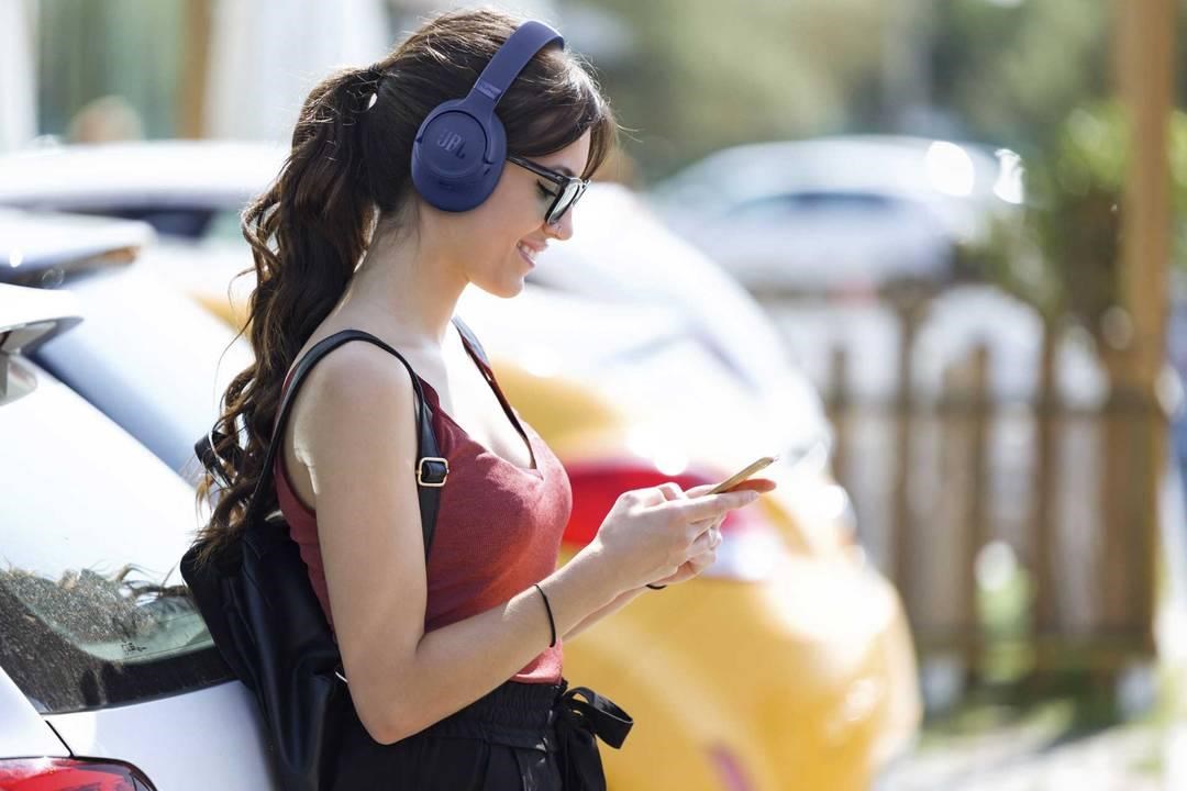 Ausinės JBL Tune 780NC BT rusvai gelsvas aprašymas - Prekės nuotrauka