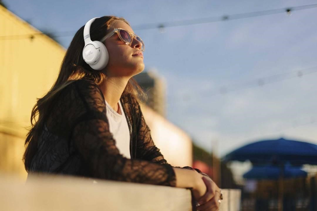 Ausinės JBL Tune 780NC BT rusvai gelsvas aprašymas - Prekės nuotrauka