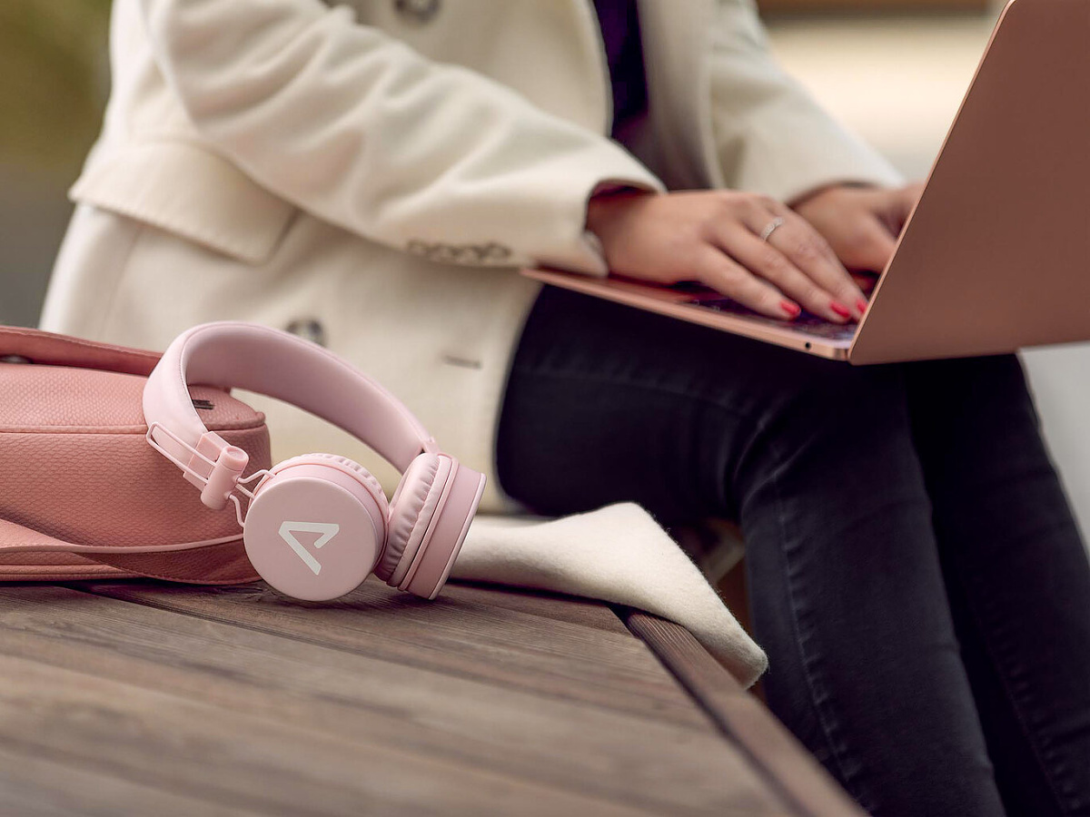 lamax-beat-blaze2-ausbinēs-usb-c