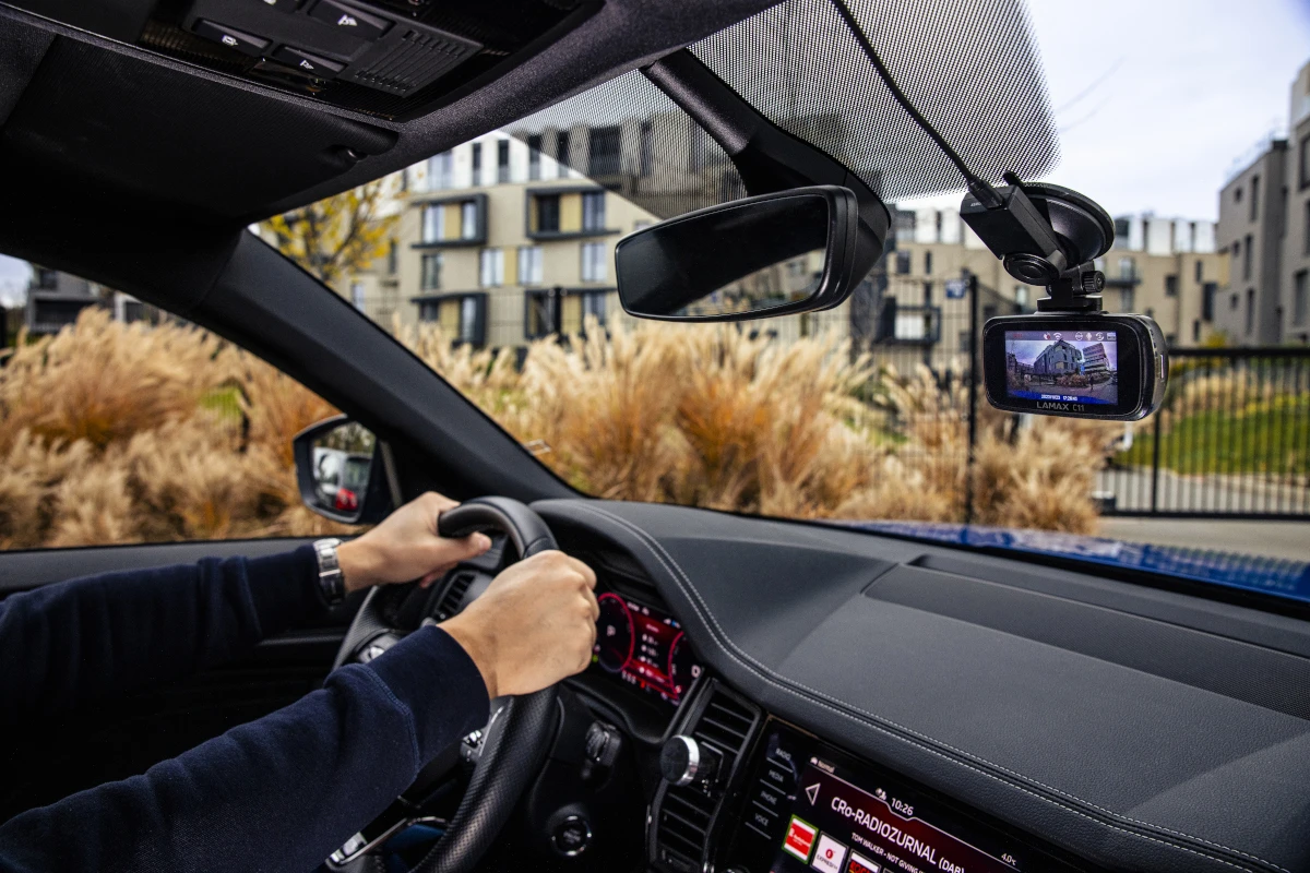 Wideorejestrator Lamax C11 GPS 4K aprašymas - Prekės nuotrauka Wideorejestrator Lamax C11 GPS 4K aprašymas - Prekės nuotrauka