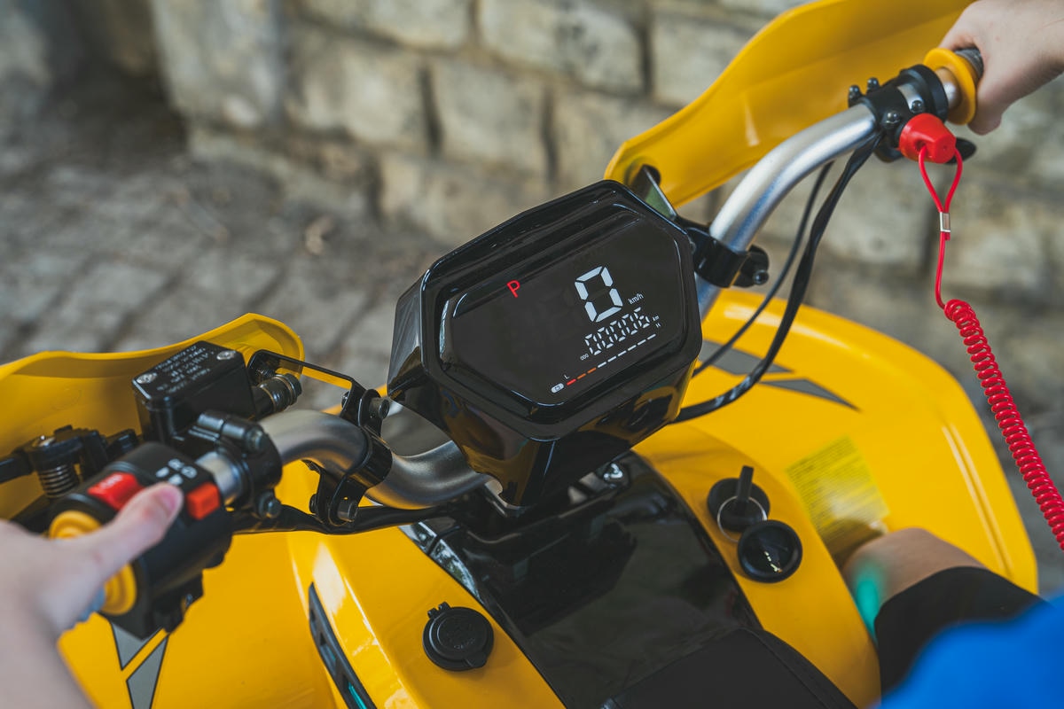 LAMAX eBumbleBee ATV60M - čtyřkolka aprašymas - Prekės nuotrauka