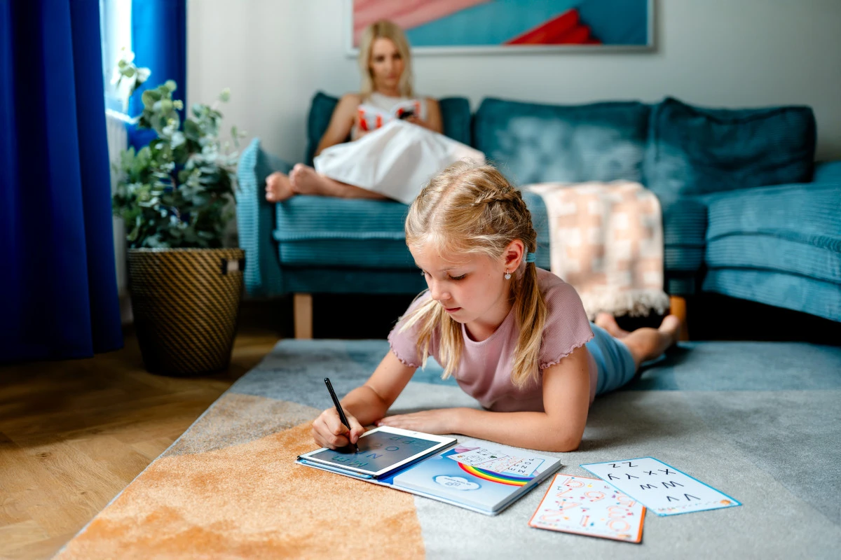 LAMAX PencilKid1 - edukacinė piešimo lenta aprašymas - Prekės nuotrauka LAMAX PencilKid1 - edukacinė piešimo lenta aprašymas - Prekės nuotrauka
