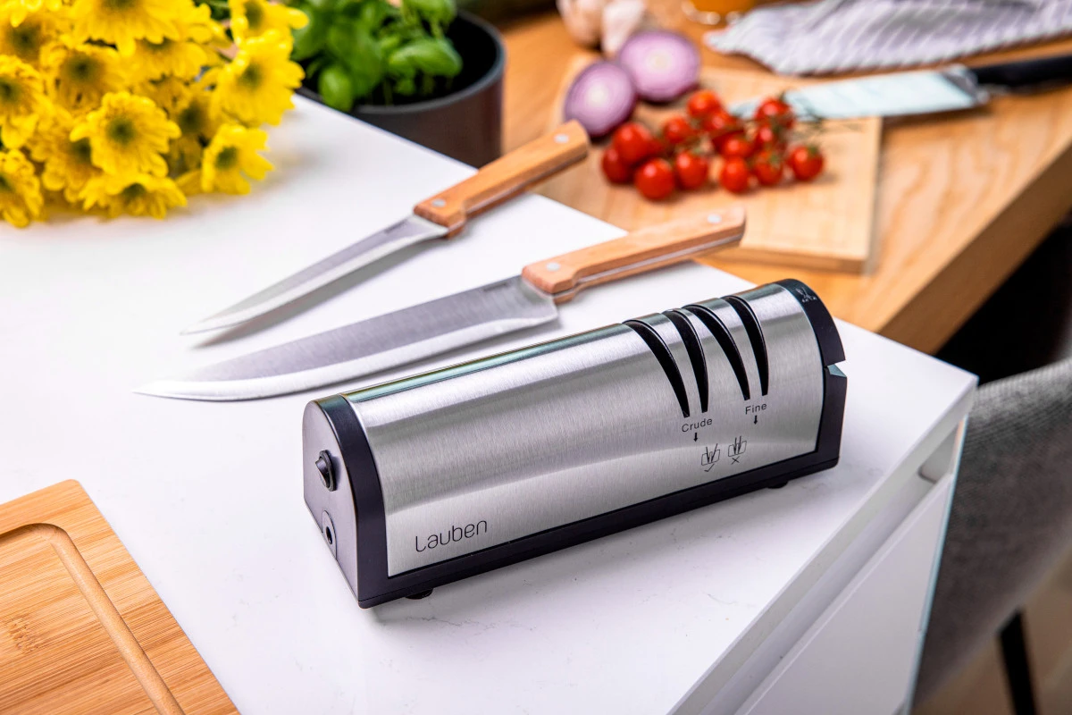 Vaflinė Lauben Knife Sharpener 4700SB - peilių ir žirklių galąstuvas aprašymas - Prekės nuotrauka Vaflinė Lauben Knife Sharpener 4700SB - peilių ir žirklių galąstuvas aprašymas - Prekės nuotrauka