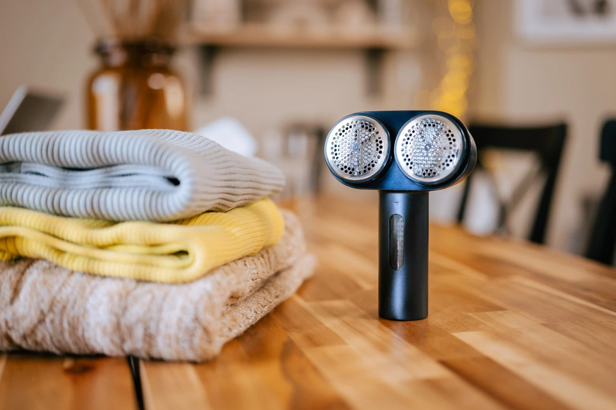 Barzdaskutė drabužiams Lauben Lint Remover Dual 4AT 4W 2000mAh aprašymas - Prekės nuotrauka