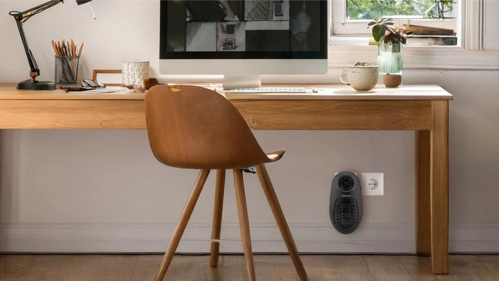 Evolveo Salente HotHeat, teplovzdušný mini ventilátor, 500 W, černý aprašymas - Prekės nuotrauka