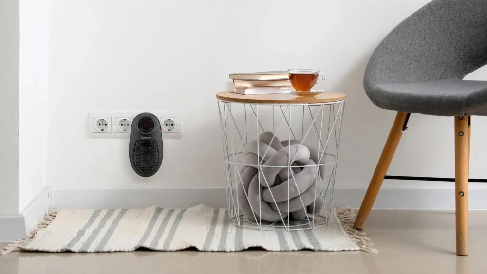 Evolveo Salente HotHeat, teplovzdušný mini ventilátor, 500 W, černý aprašymas - Prekės nuotrauka