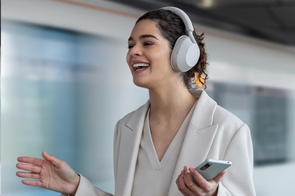 Sony bezdrátová sluchátka WH-1000XM5, EU, růžová aprašymas - Prekės nuotrauka