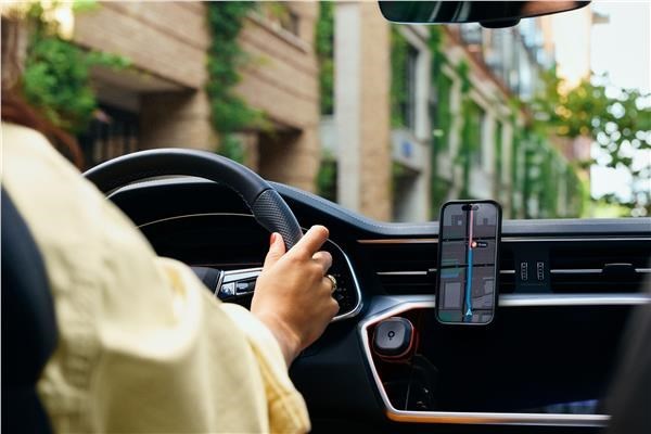Navigacija GPS TomTom Komunikator drogowy Tom by TomTom Premium Pack aprašymas - Prekės nuotrauka