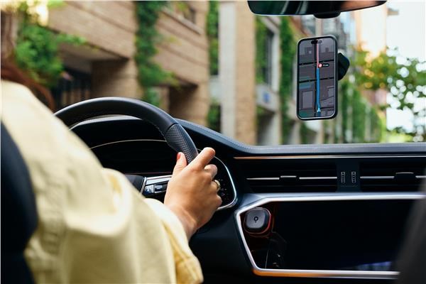 Navigacija GPS TomTom Komunikator drogowy Tom by TomTom Premium Pack aprašymas - Prekės nuotrauka