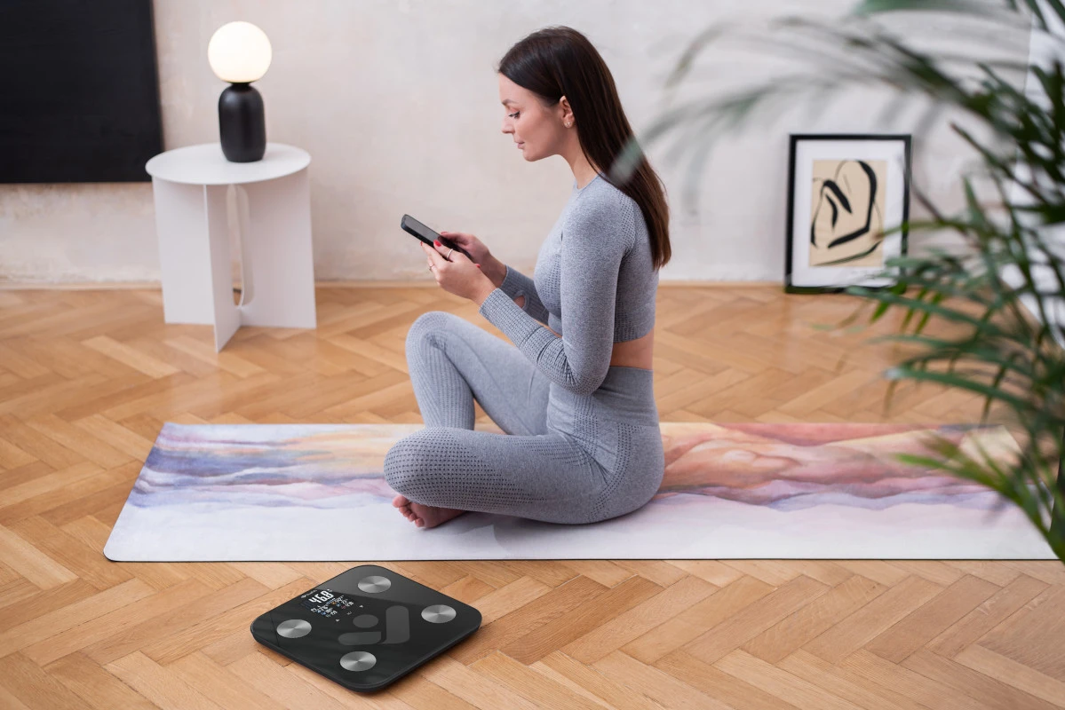 Svarstyklės TrueLife FitShape S6 BT – Bioelektrinės varžos „Bluetooth“ skalė – juoda aprašymas - Prekės nuotrauka