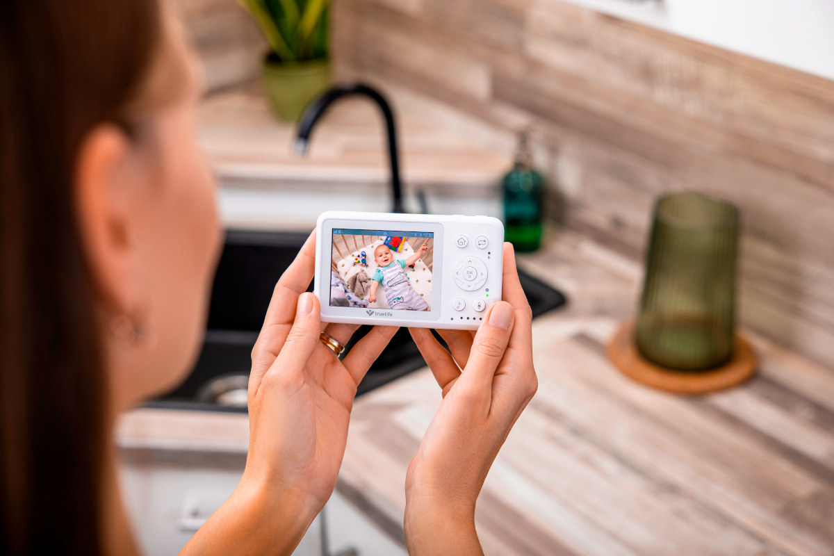 TrueLife NannyCam R4 – skaitmeninė vaizdo auklė aprašymas - Prekės nuotrauka