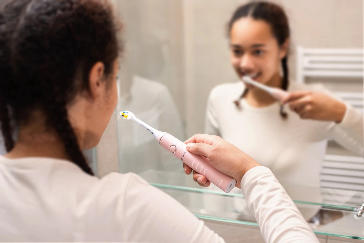 Dantų šepetėlis TrueLife SonicBrush Compact rožinė aprašymas - Prekės nuotrauka