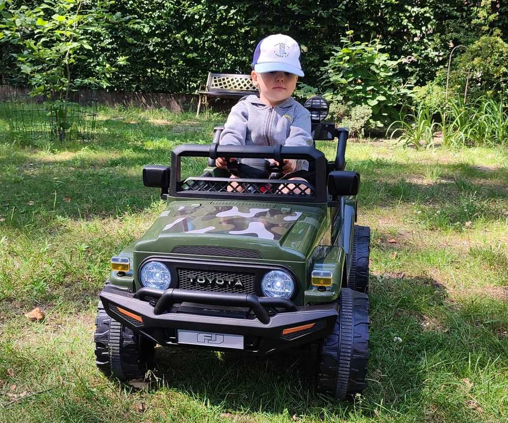 Elektrinis vaikiškas automobilis Milly Mally Toyota FJ Cruiser Army