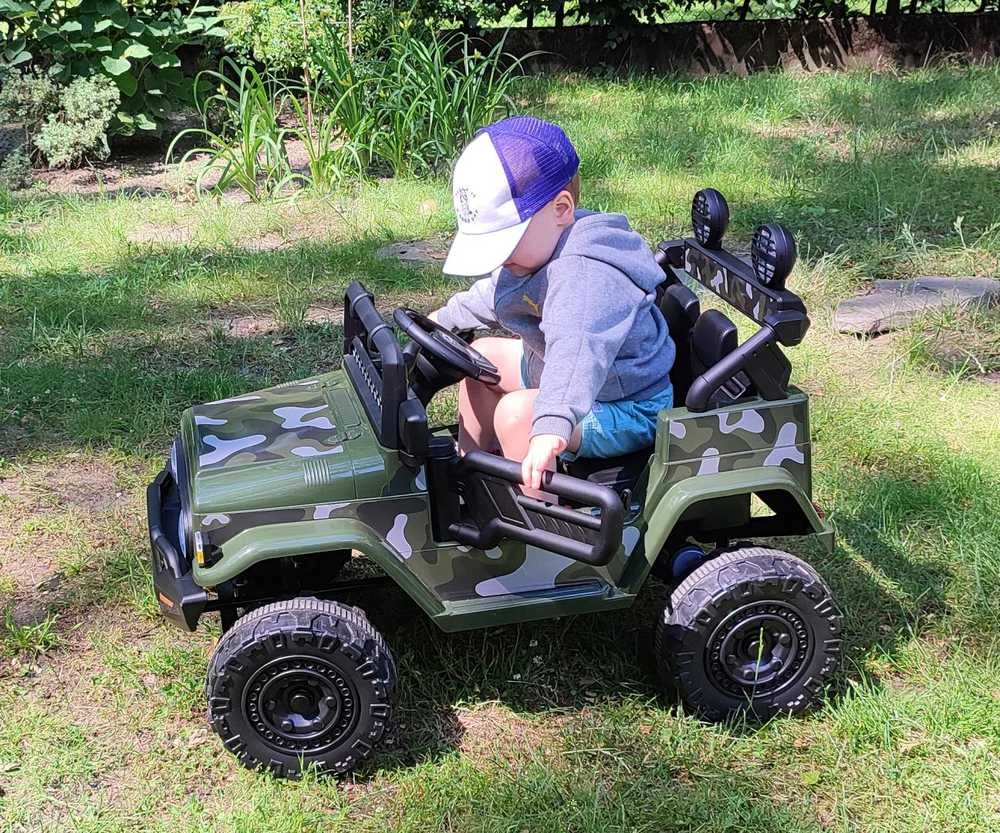 Elektrinis vaikiškas automobilis Milly Mally Toyota FJ Cruiser Army