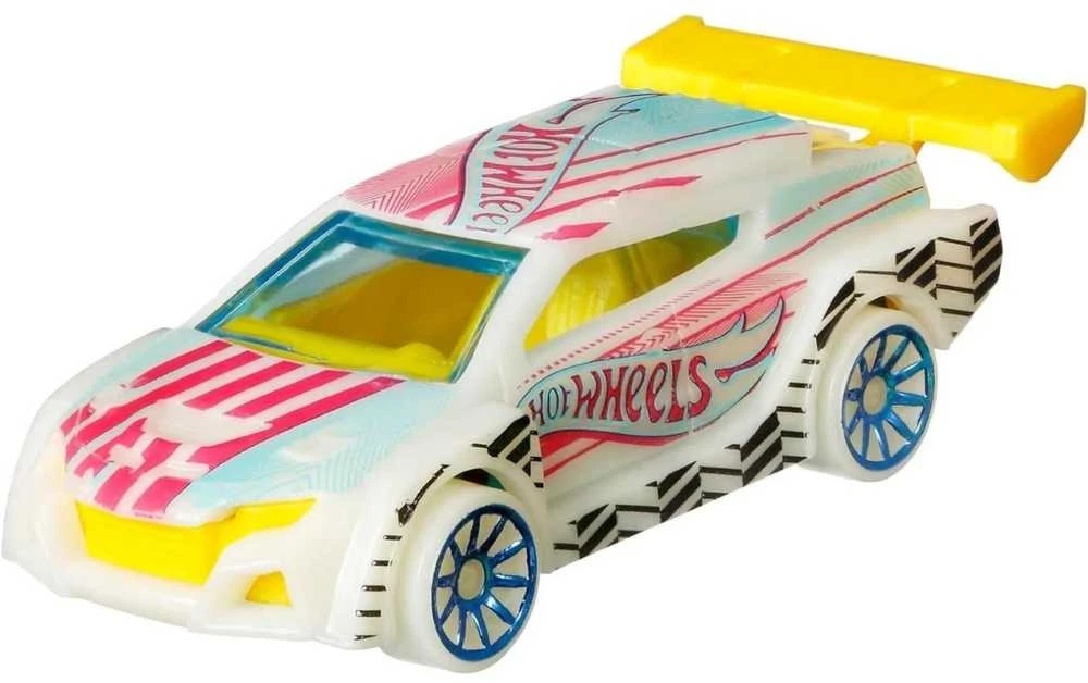 Mattel Hot Wheels Monster Trucks Šviečia tamsoje Vehicles HCB57 rinkinys