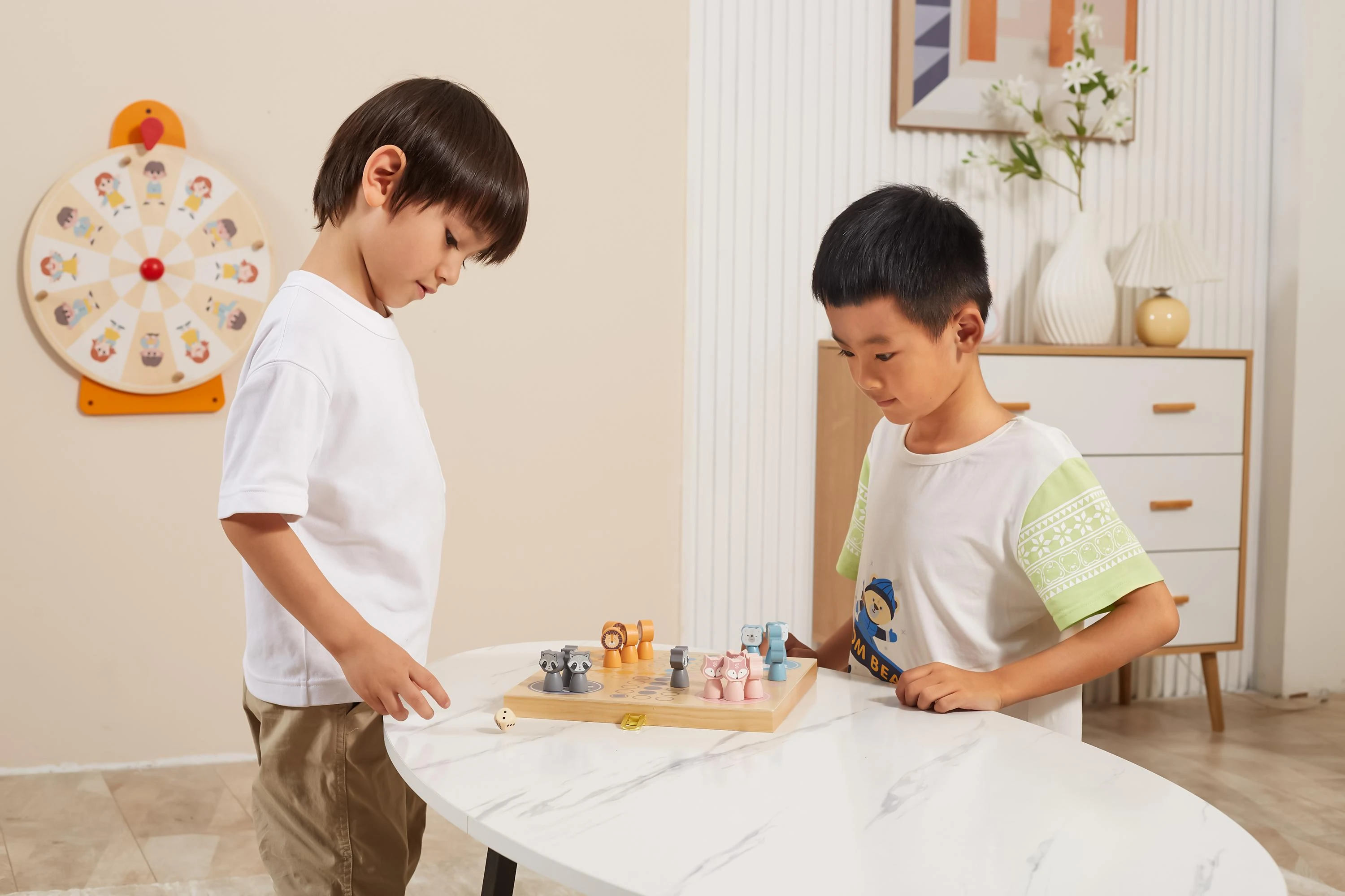 Viga PolarB Stalo žaidimas Ludo, 16 figūrų, medinis