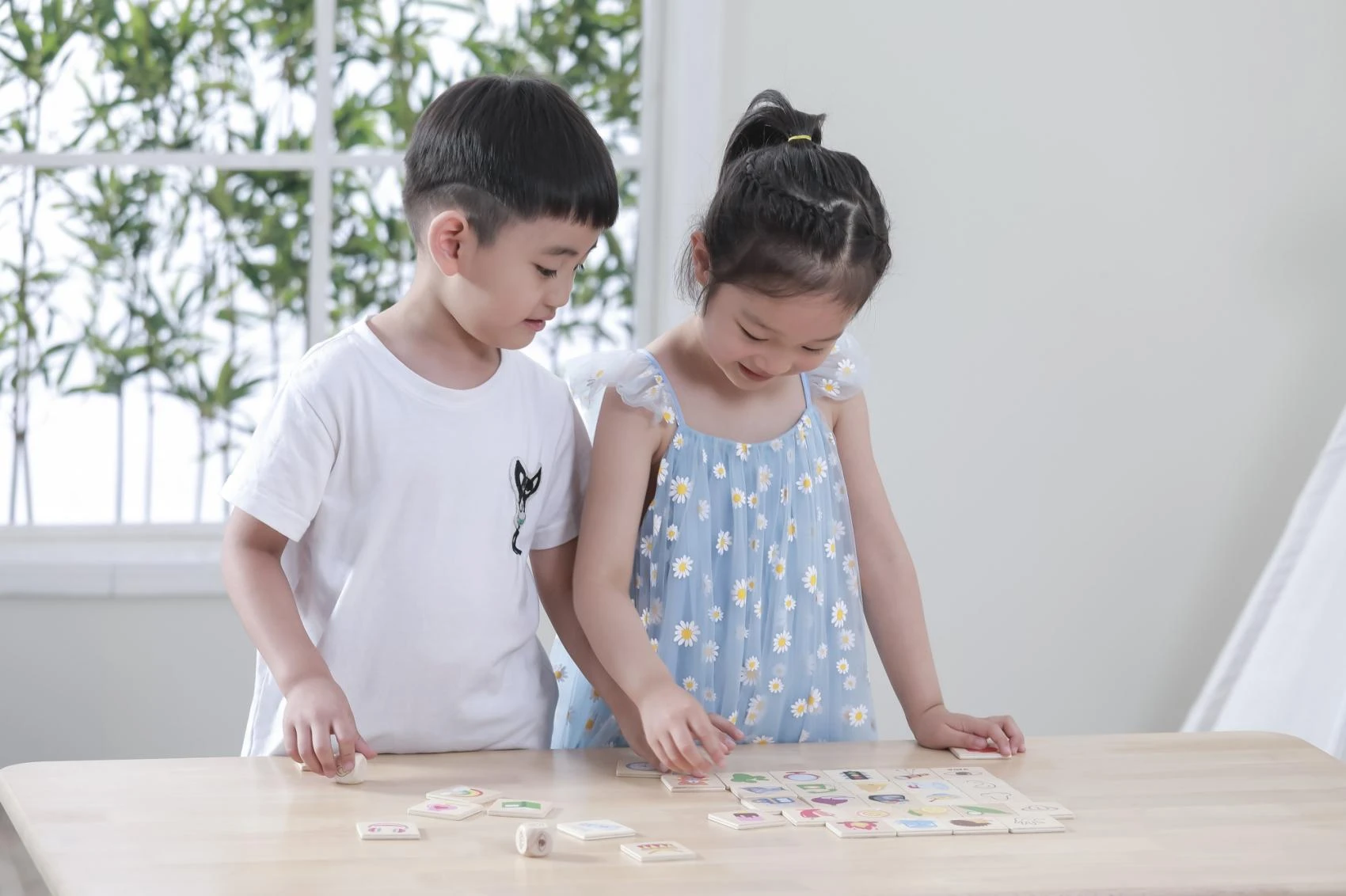 „Viga“ edukacinio žaidimo dėlionės rūšiavimas Pojūčiai 37 EL. Montessori