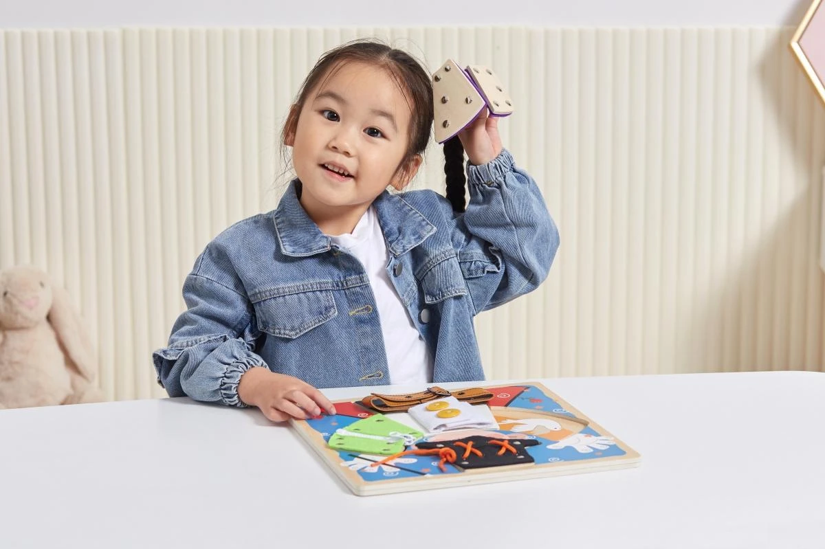 Viga 44672 Magic Dress-Up įgūdžių lenta