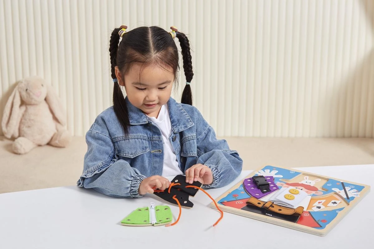 Viga 44672 Magic Dress-Up įgūdžių lenta