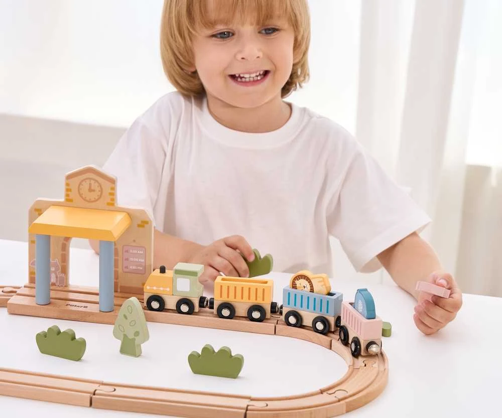 Viga Toys PolarB Medinis Geležinkelio Rinkinys 30 vnt.