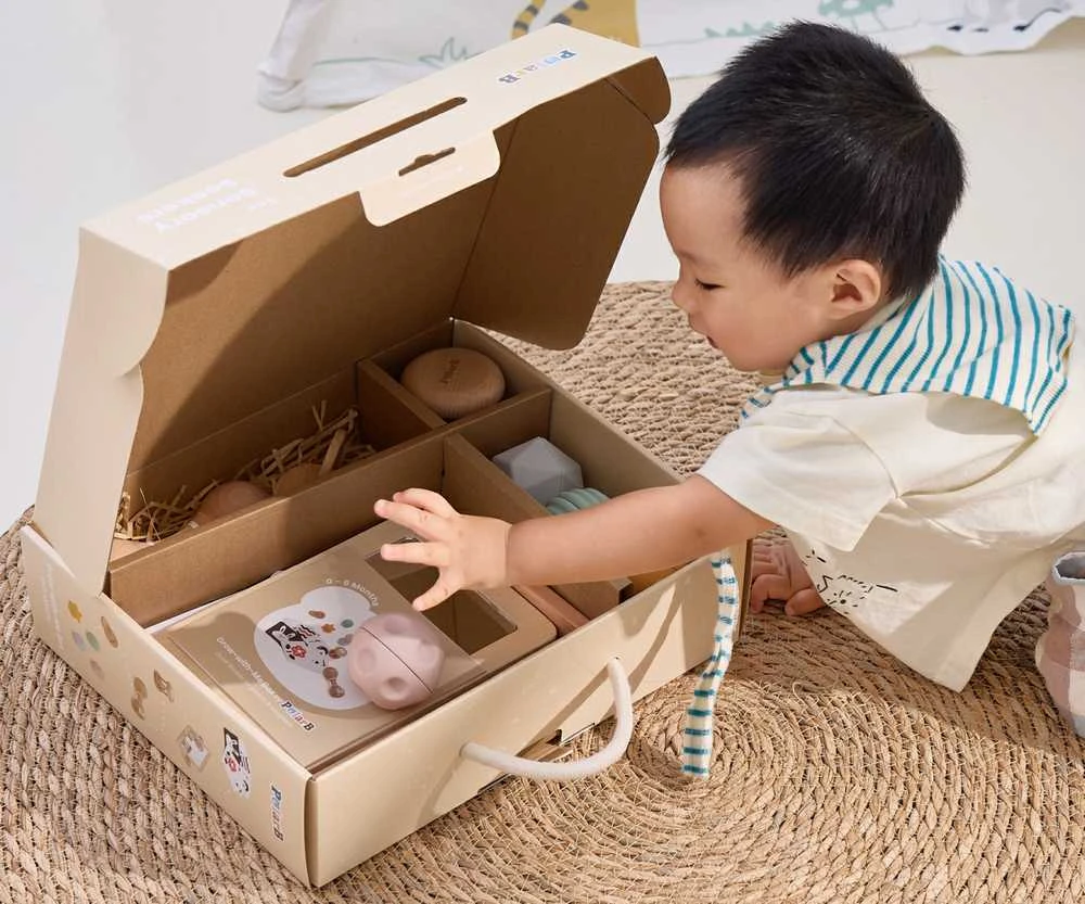 Viga PolarB medinis edukacinis žaislų rinkinys Grow-with-Me Box (0 - 6 mėn.)