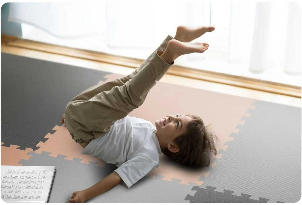 Didelis putplasčio dėlionės kilimėlis, pilkai rožinės spalvos, Ricokids, 180x180cm, 9 vnt.