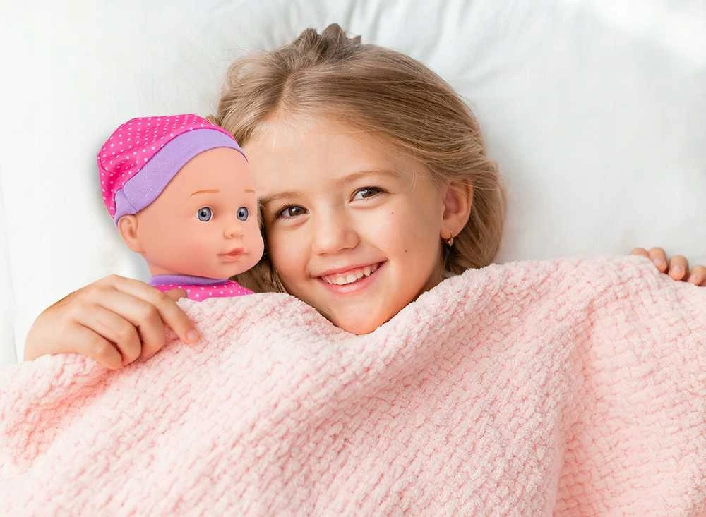 Malplay Interaktyvi kalbanti Lėlė kūdikis su maitinimo buteliuku, 34 cm
