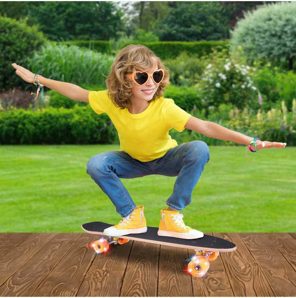 Malplay Medinė riedlentė su vienpusiu raštu, LED ratais, ABEC-7, 100 kg