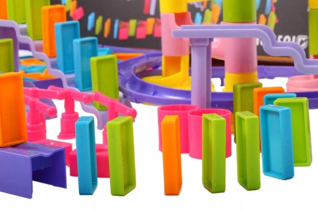Malplay Žaislas Domino kaladėlės su platforma ir čiuožykla 158 vnt.