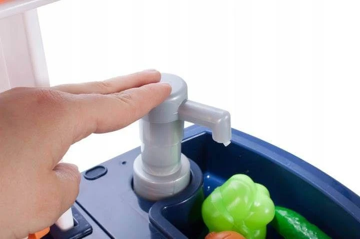 Malplay Žaislinė didelė virtuvė su garsu, priedais